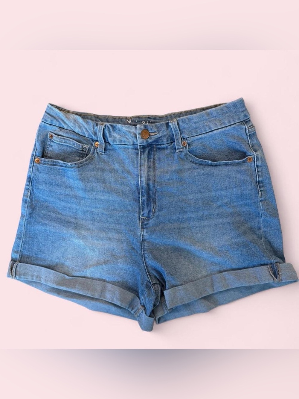 No Boundaries High Stretch Cuffed Denim Shorts – Size 15